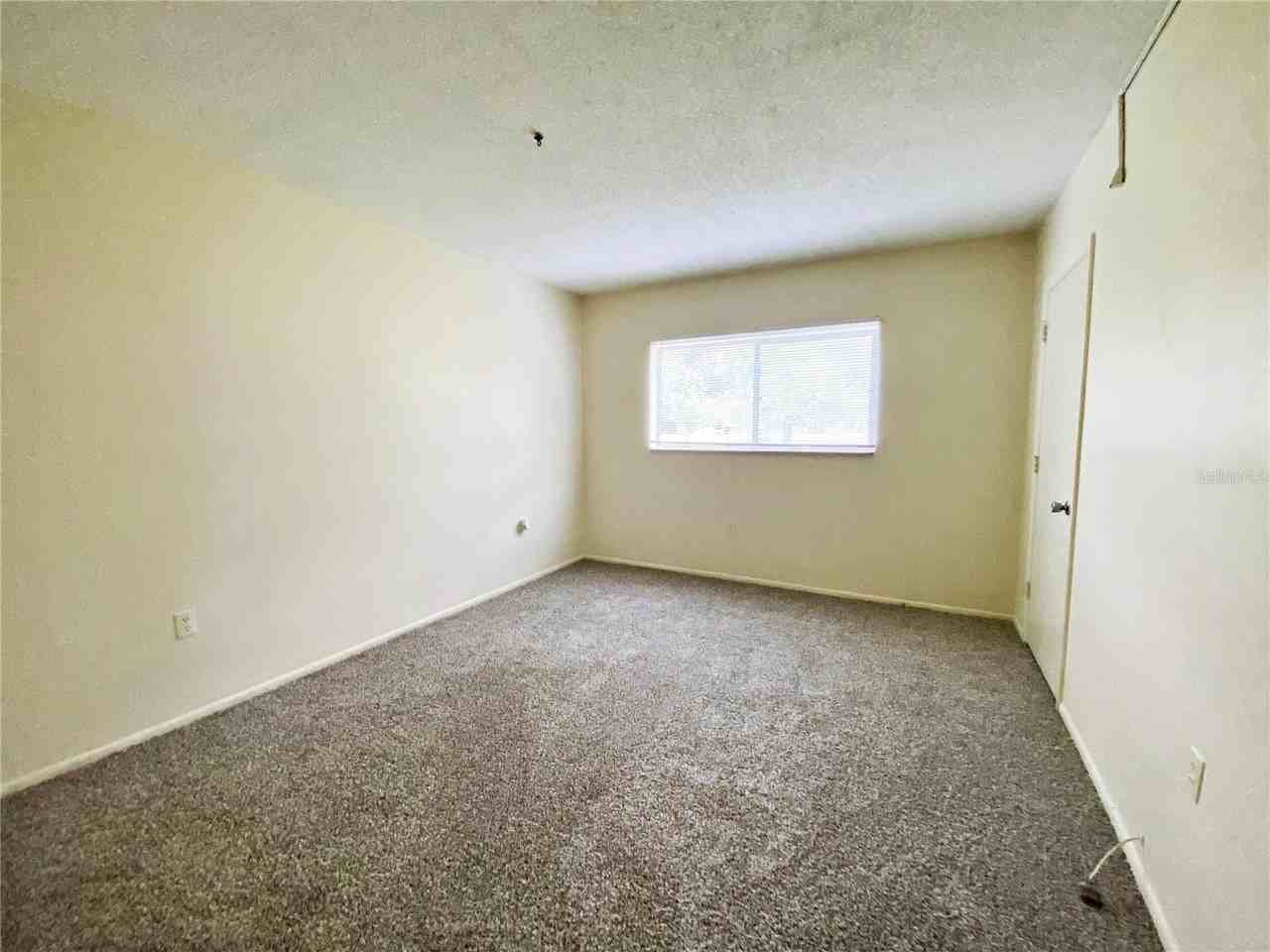 2003 Greenbriar Blvd #4 - Photo 4 of 13