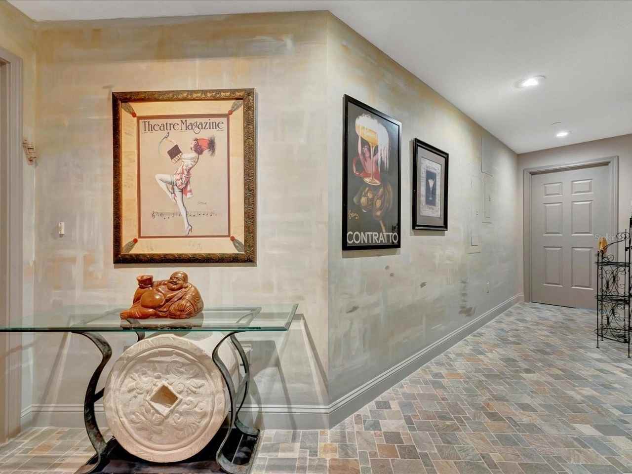 555 5th Ave Ne #932 - Photo 3 of 50