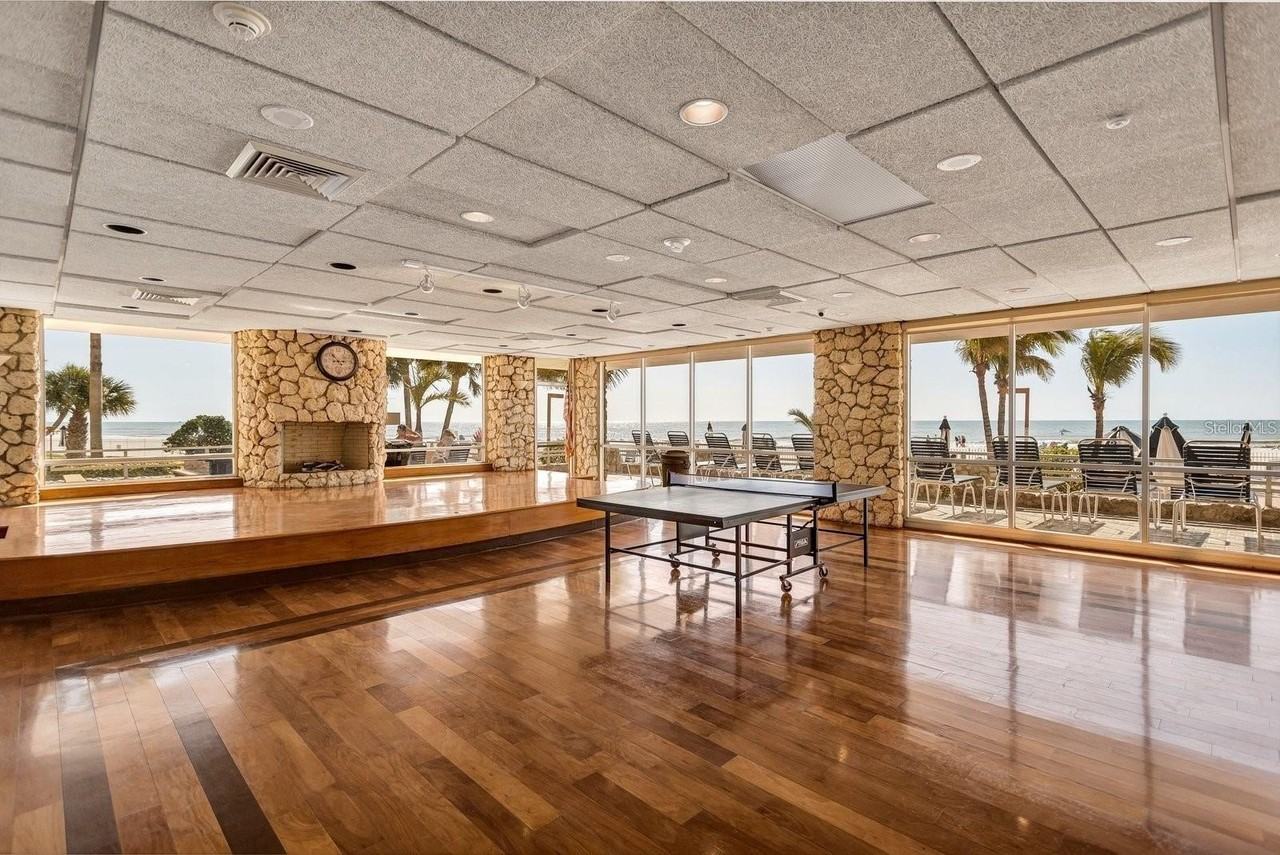 17920 Gulf Blvd #1408 - Photo 7 of 19