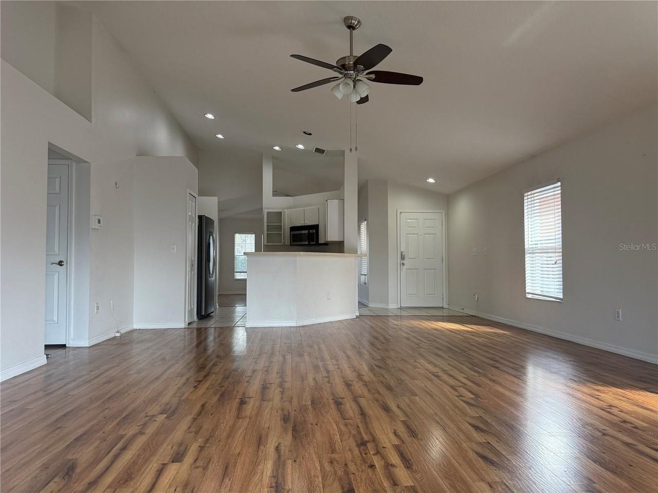 6518 Bridgecrest Dr - Photo 4 of 26