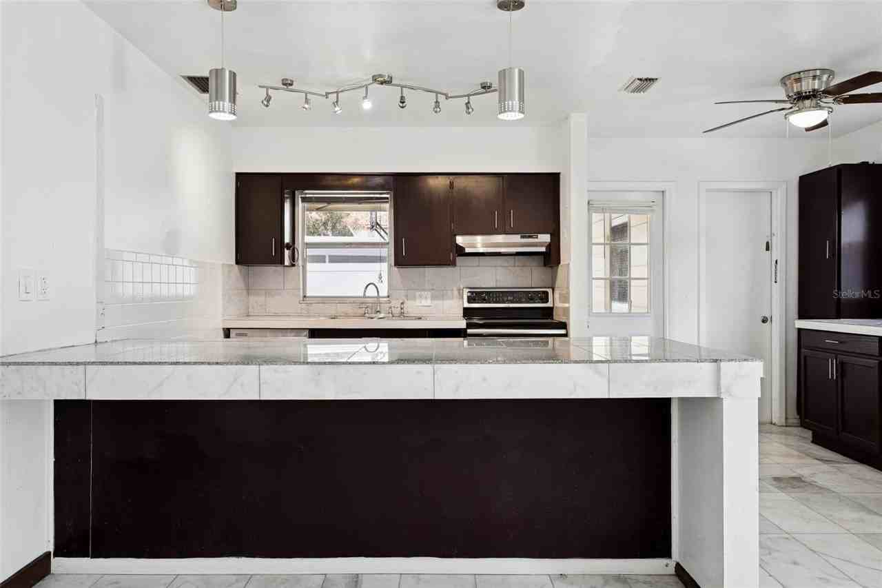 420 Chippewa Ave - Photo 7 of 28