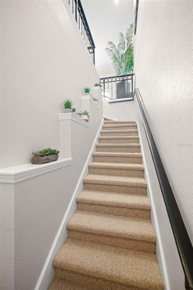 726 Seagate Dr #726 - Photo 3 of 30