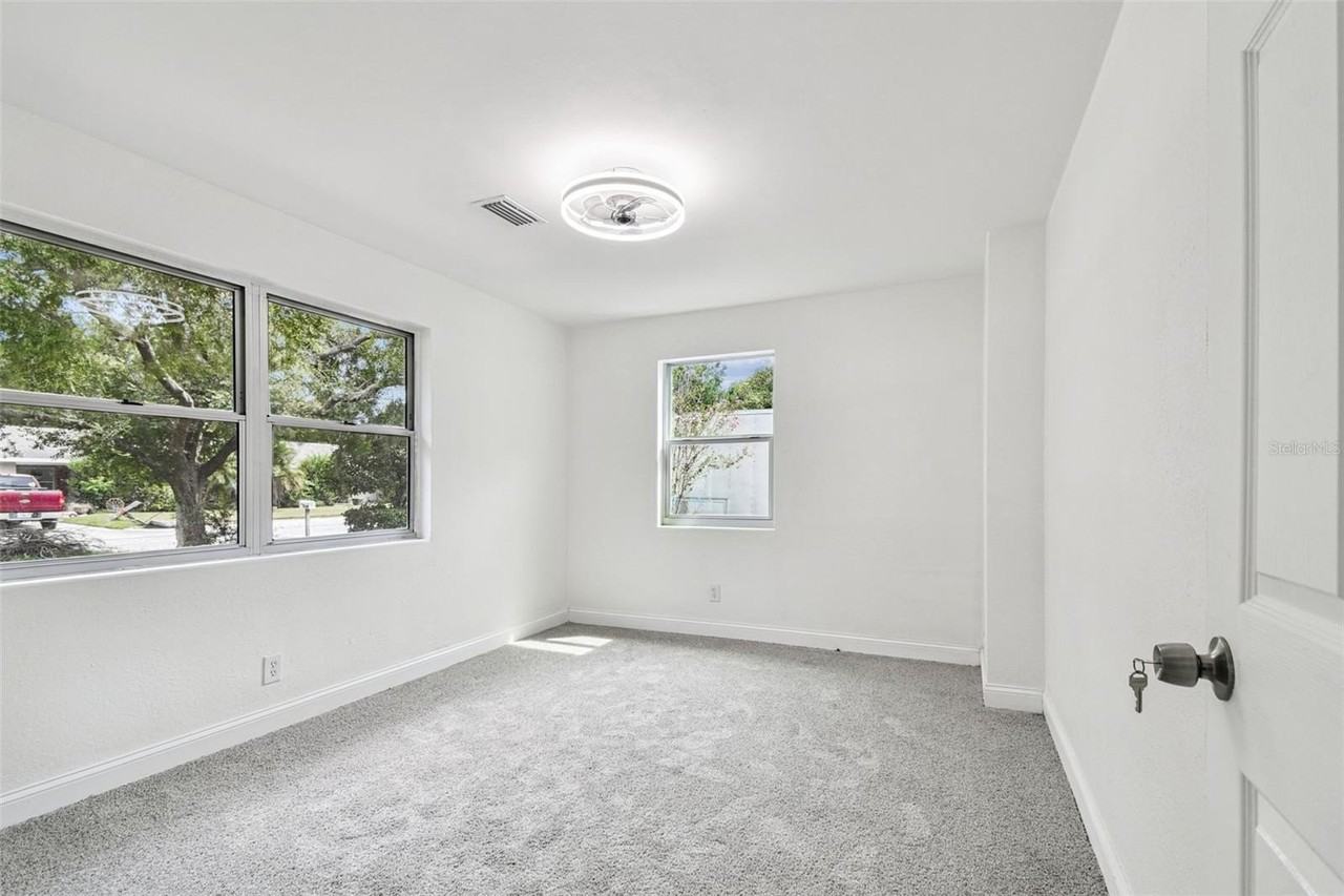 6016 Arthur Ave - Photo 7 of 33