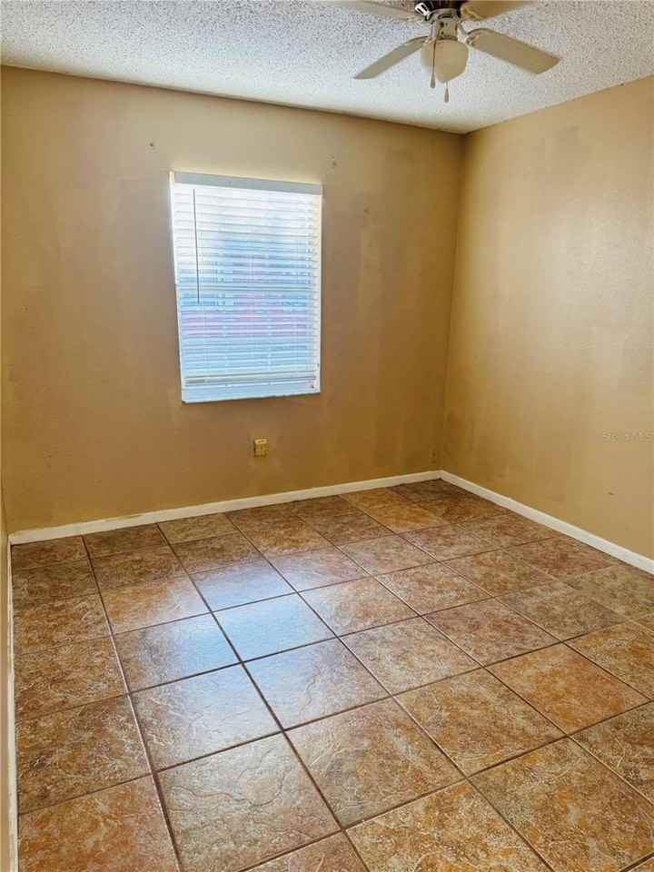 1306 Golconda Rd - Photo 5 of 10