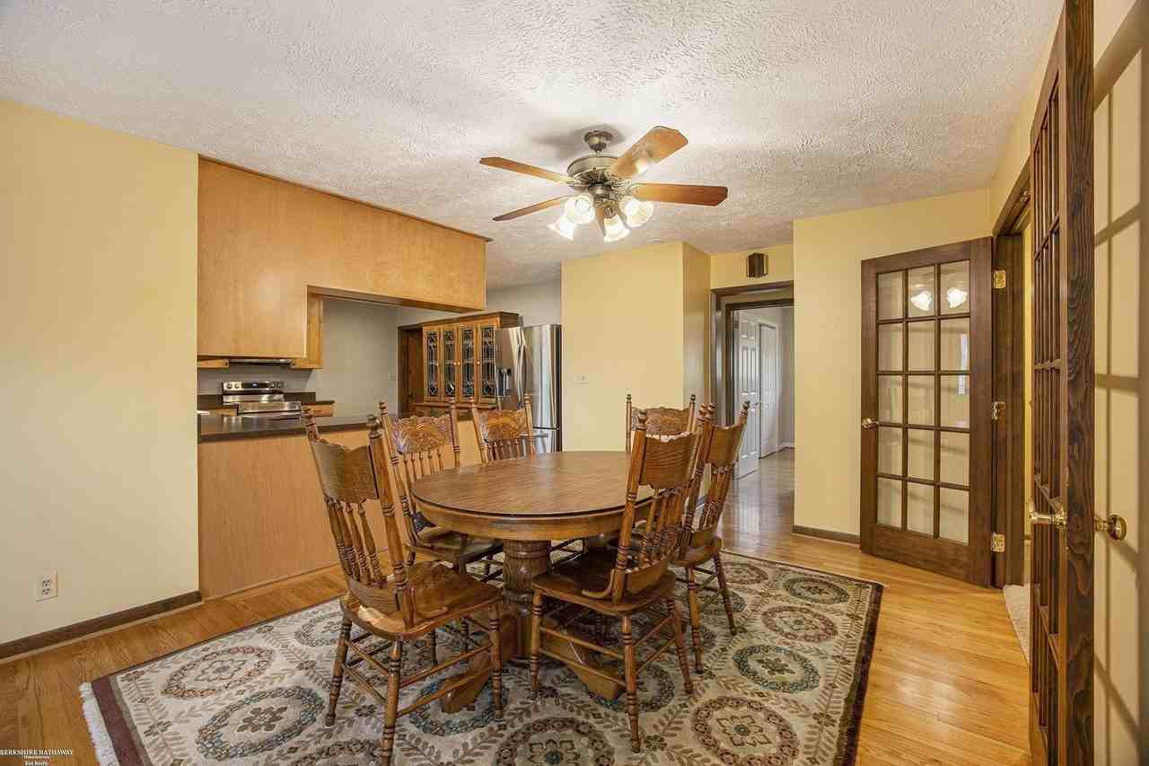 3162 Mcclure Dr - Photo 6 of 12