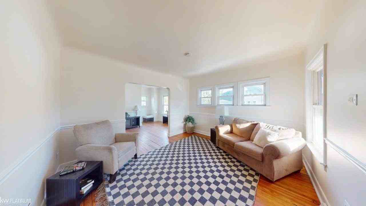 190 Euclid St - Photo 3 of 31