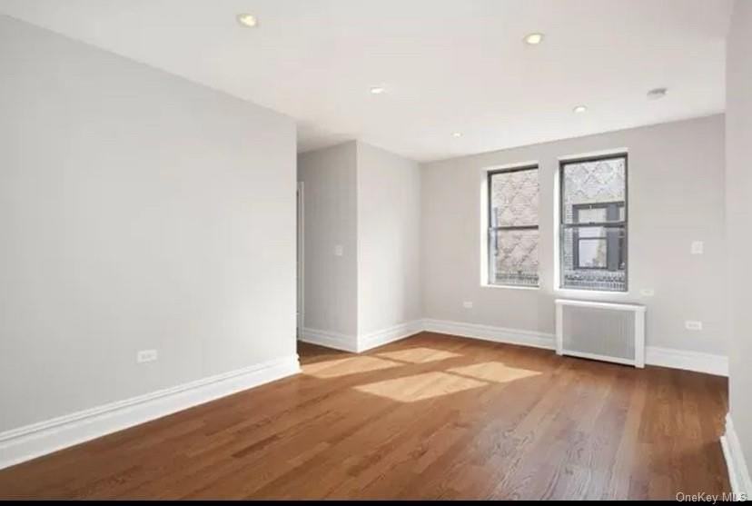 4160 Bowne St Unit 1d #1D - Photo 2 of 8