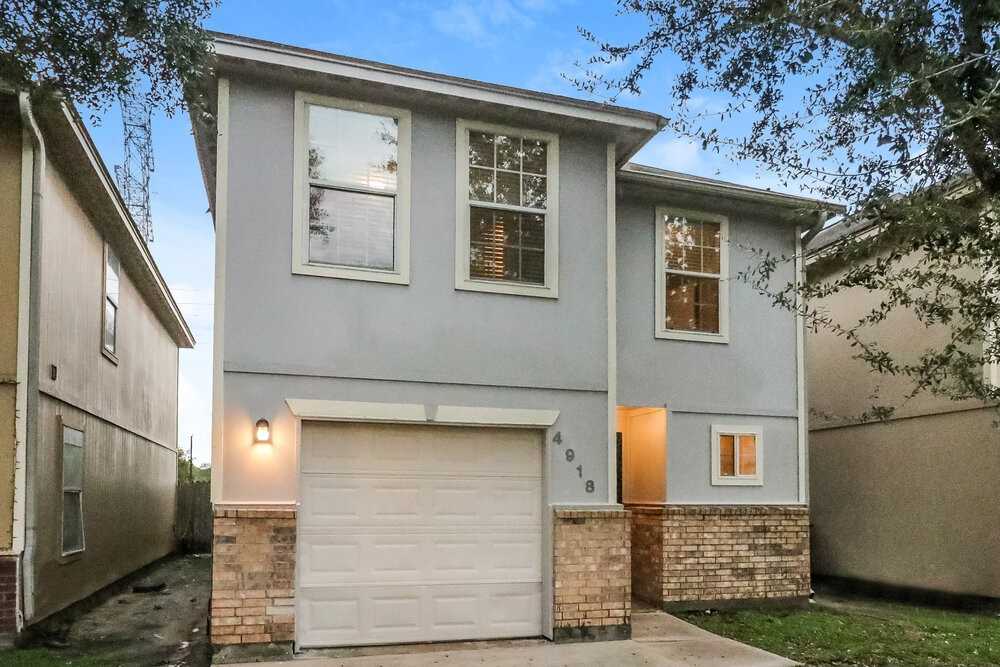 4918 N Cancun Dr - Photo 4 of 17