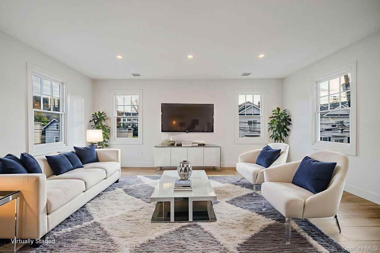 24 Skillman Street unit: Upper - Photo 7 of 15