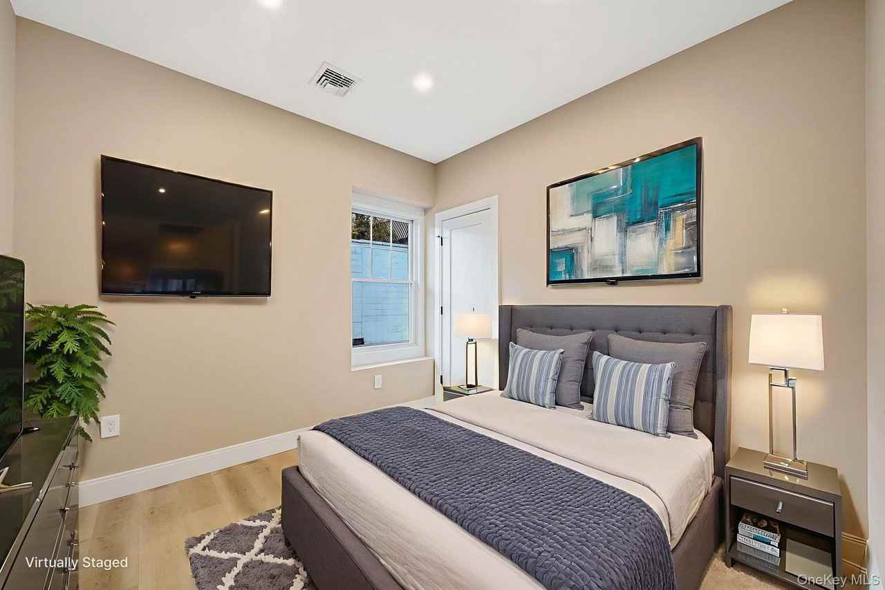 24 Skillman Street unit: Lower - Photo 7 of 10