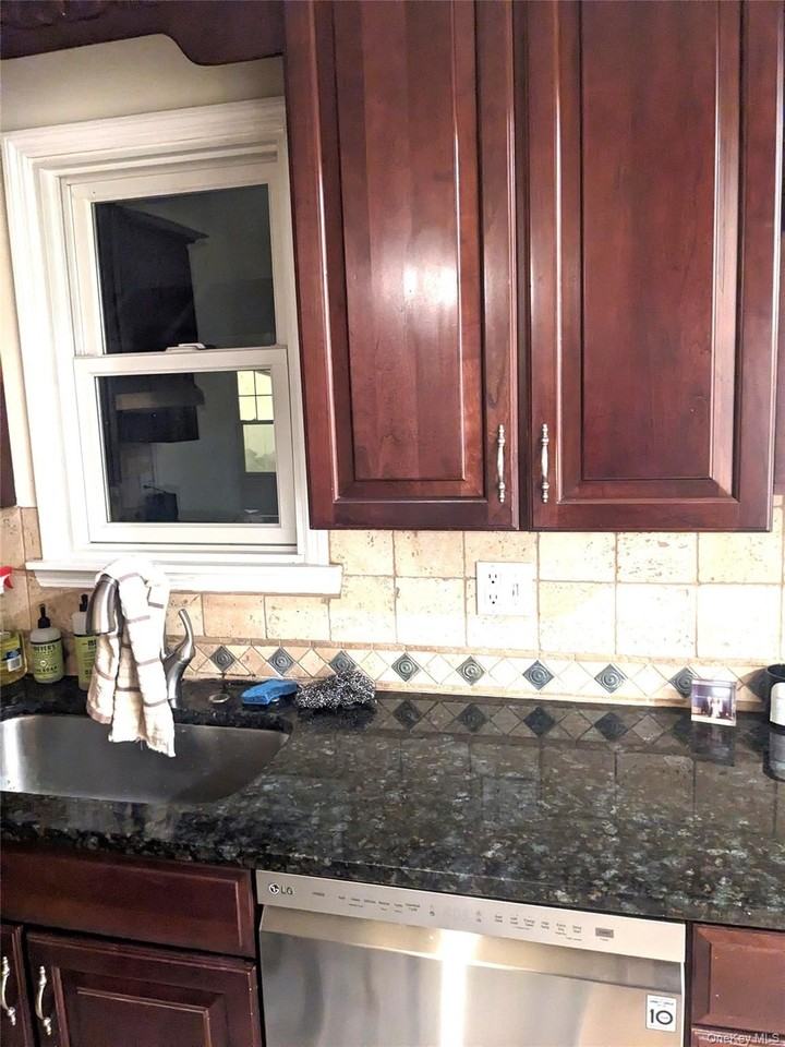 71 Longview Ave - Photo 7 of 18