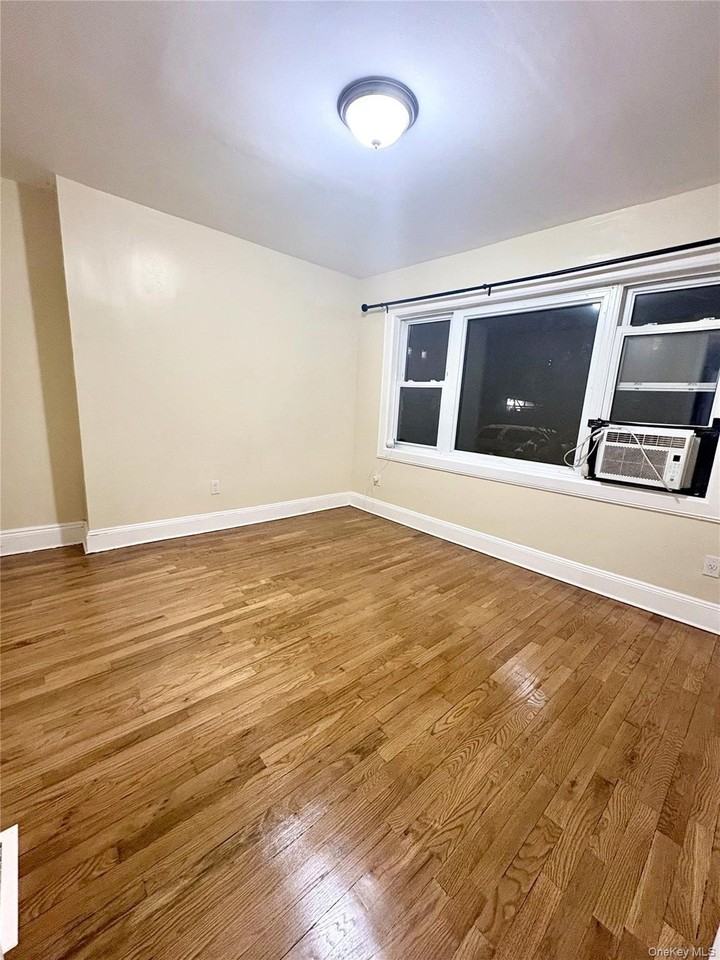 8869 Eldert Ln - Photo 5 of 8