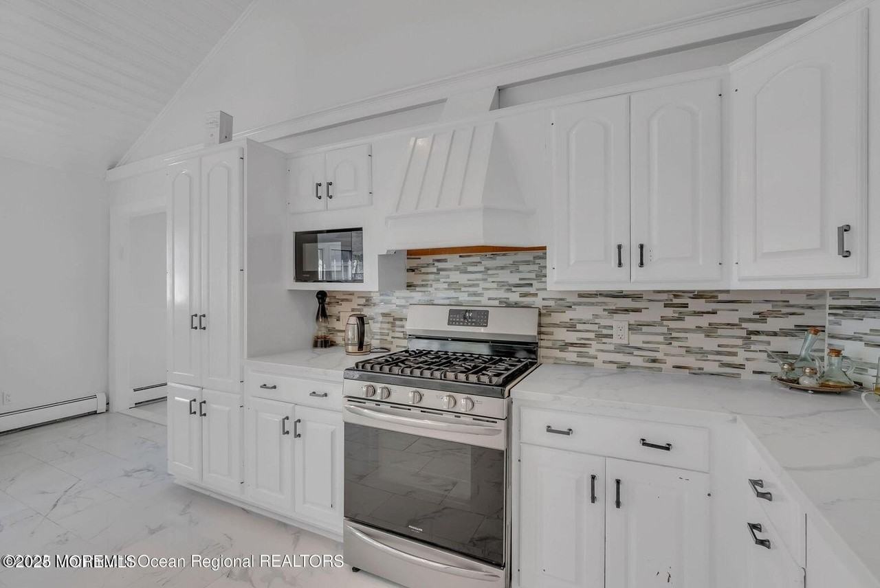 373 W Park Ave - Photo 6 of 23