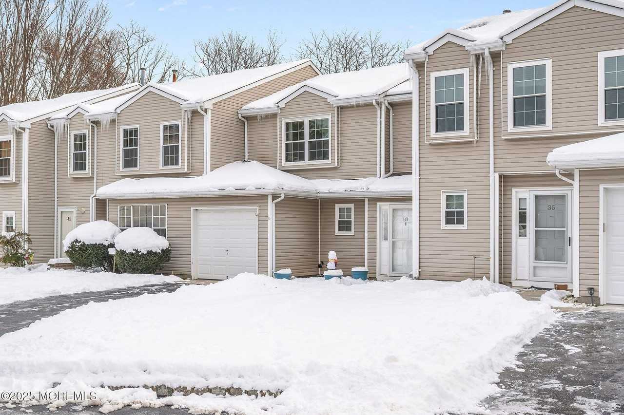 33 S Pointe Cir - Photo 3 of 30