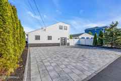 320 Silver Lagoon Dr - Photo 1 of 1