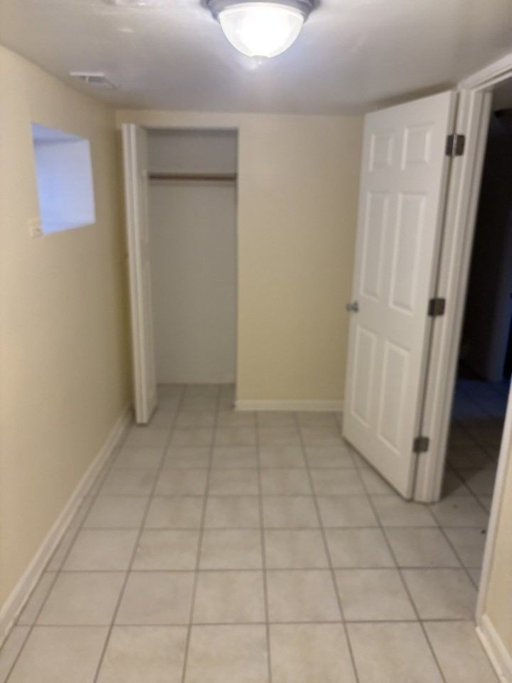 115 S Kilbourn Ave #1st - Photo 2 of 9