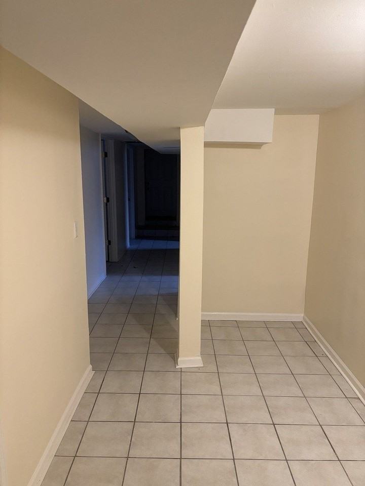 115 S Kilbourn Ave #1st - Photo 4 of 9