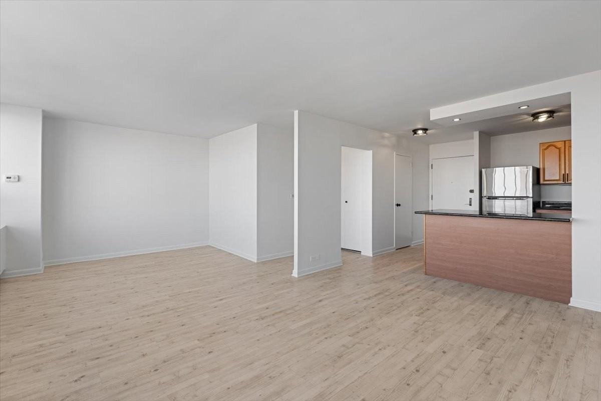 2800 N Lake Shore Dr #3113 - Photo 7 of 15