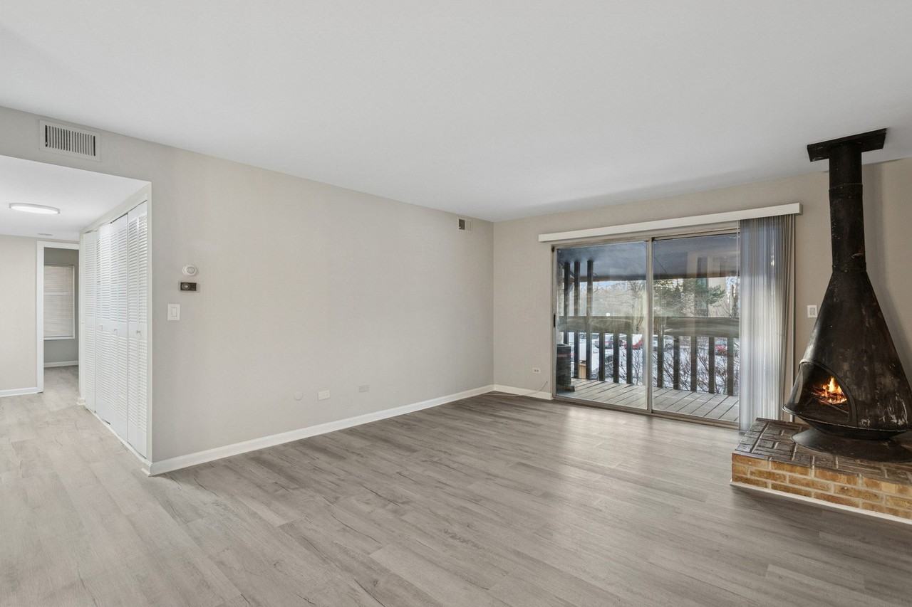 6185 Pinewood Ct #202 - Photo 4 of 20