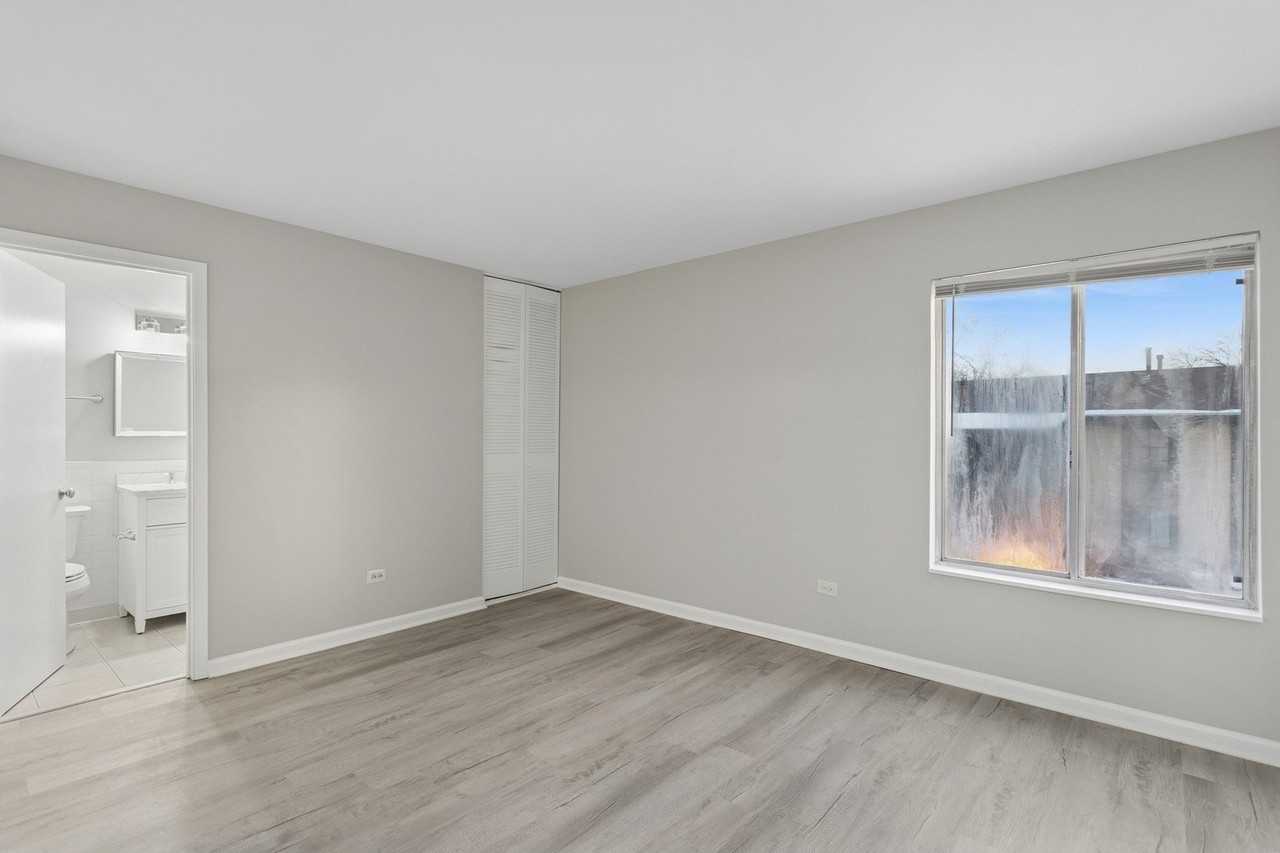 6185 Pinewood Ct #202 - Photo 6 of 20