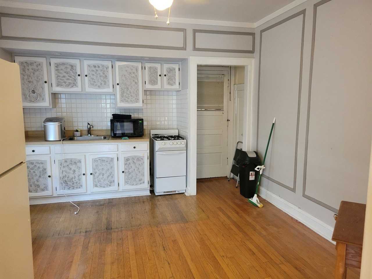 360 Ridge Ave #11-3 - Photo 6 of 8