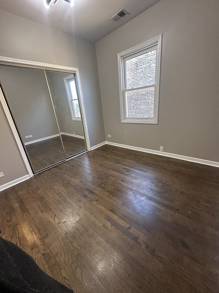3251 W Berteau Ave #2 - Photo 5 of 13