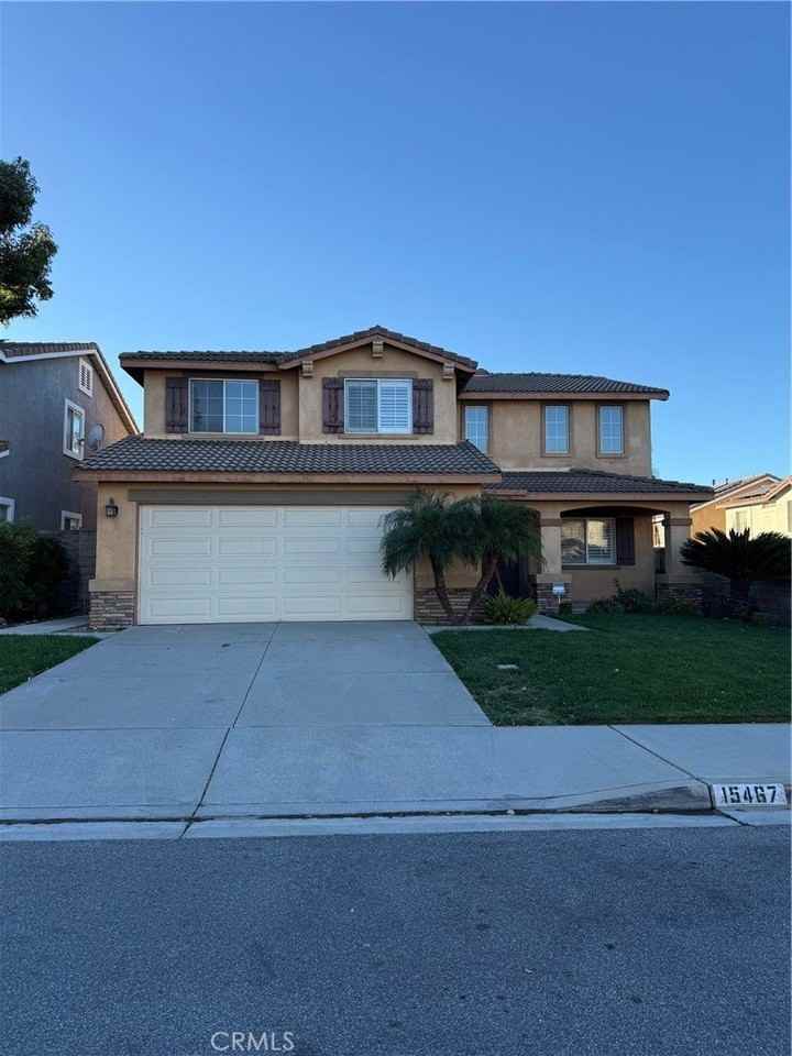 15467 Spruce Tree Way - Photo 2 of 4