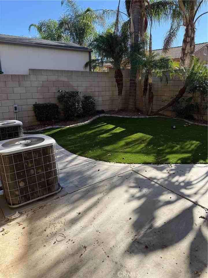 15467 Spruce Tree Way - Photo 4 of 4