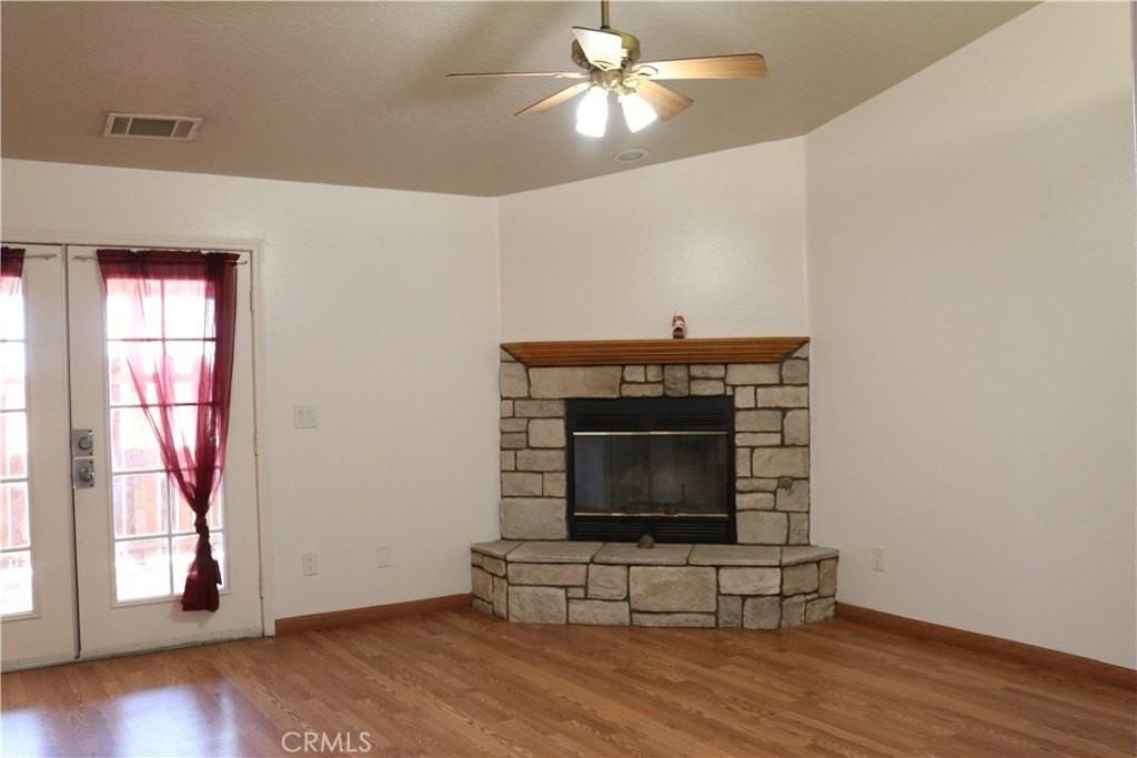 11243 Pinon Ave - Photo 7 of 21