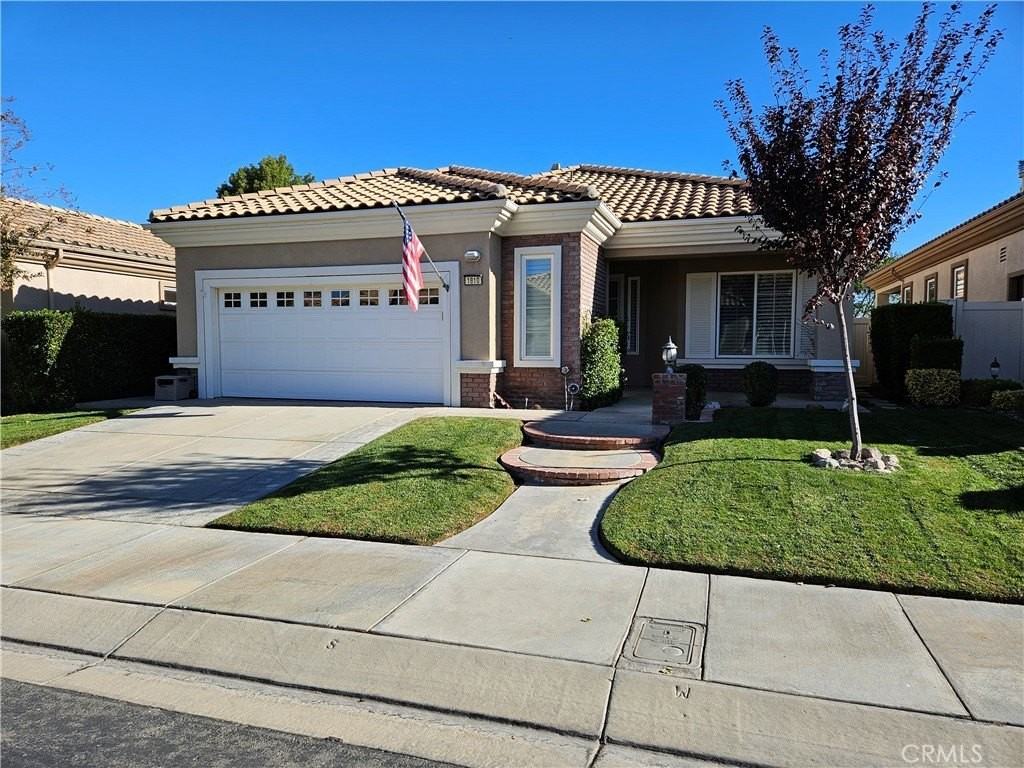 1810 Masters Dr - Photo 2 of 11