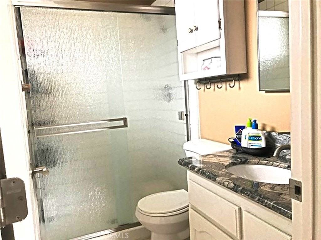 20011 Shorewood Cir - Photo 7 of 15