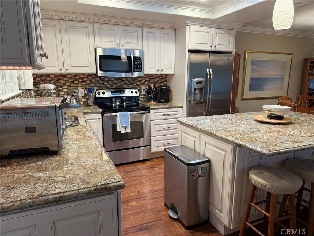 816 Via Alhambra #N - Photo 2 of 11