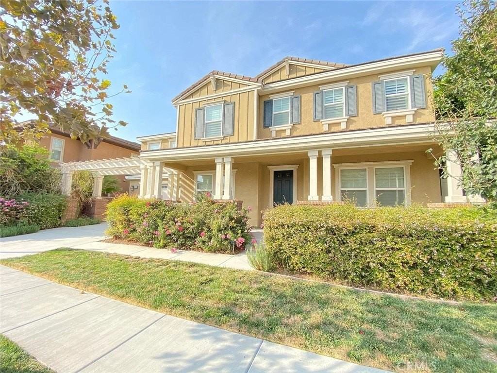 6430 Sheffield St - Photo 2 of 46