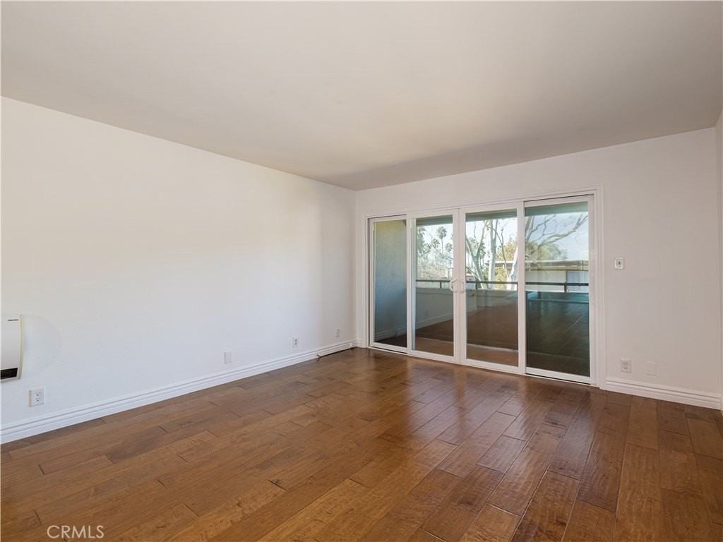 5917 Armaga Spring Rd #H - Photo 7 of 38