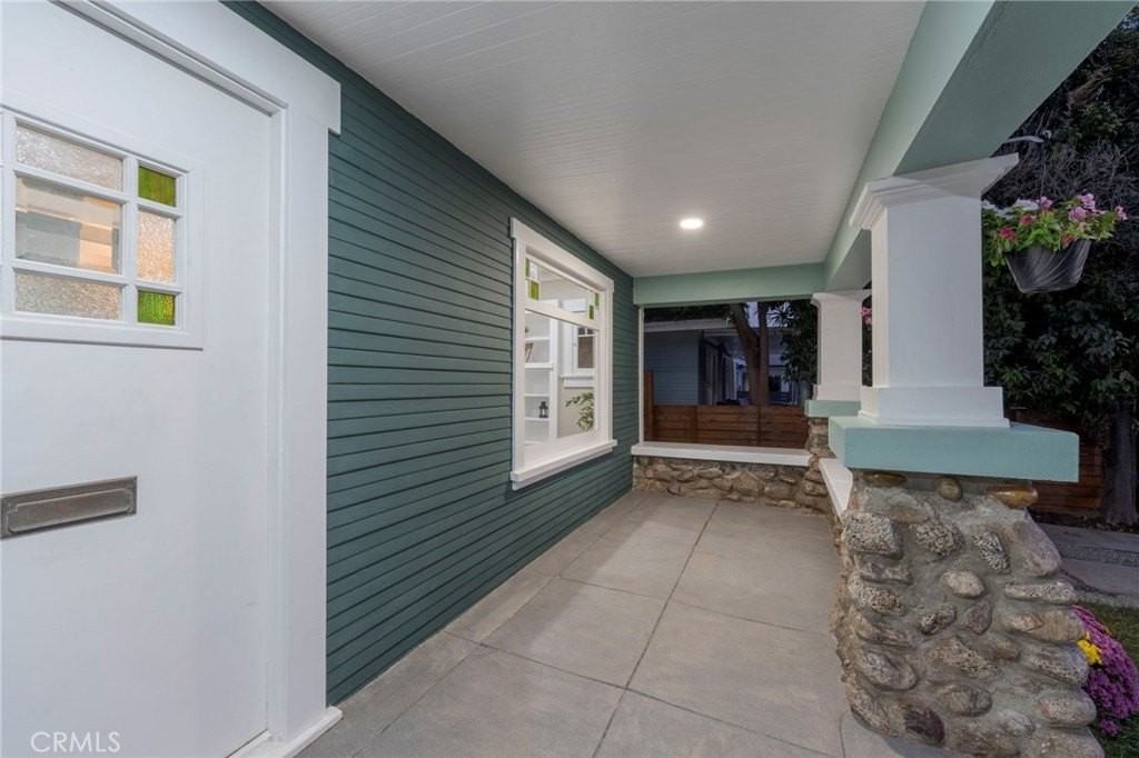 1322 N June St - Photo 2 of 16