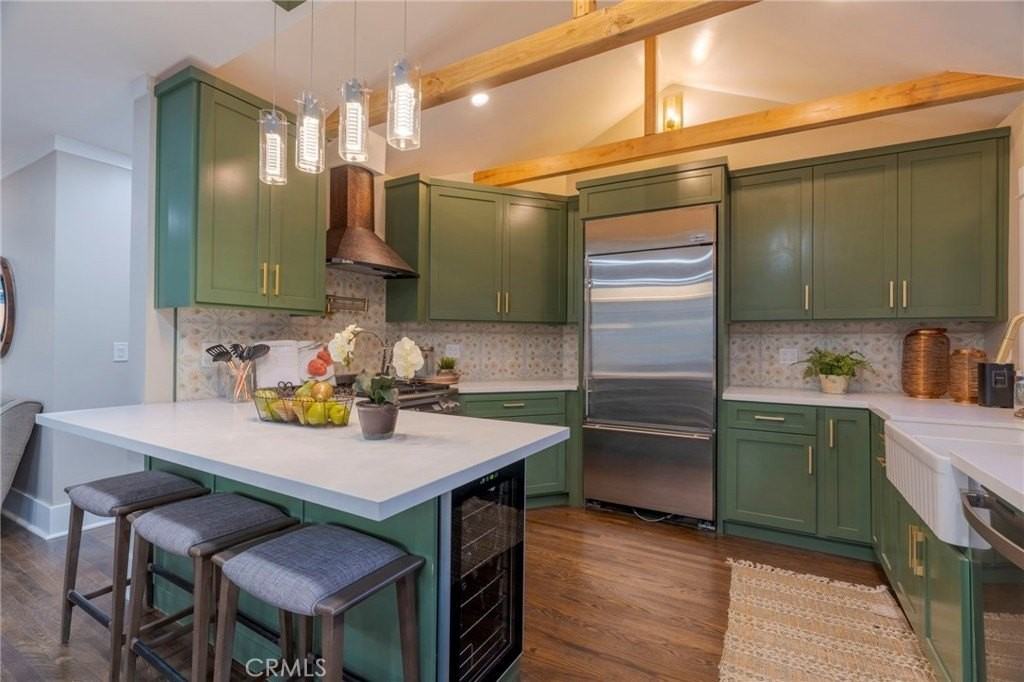 1322 N June St - Photo 4 of 16