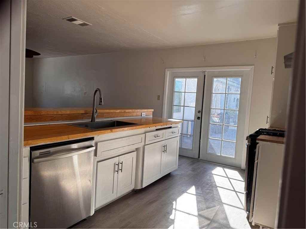 1860 San Jose Ave - Photo 4 of 14