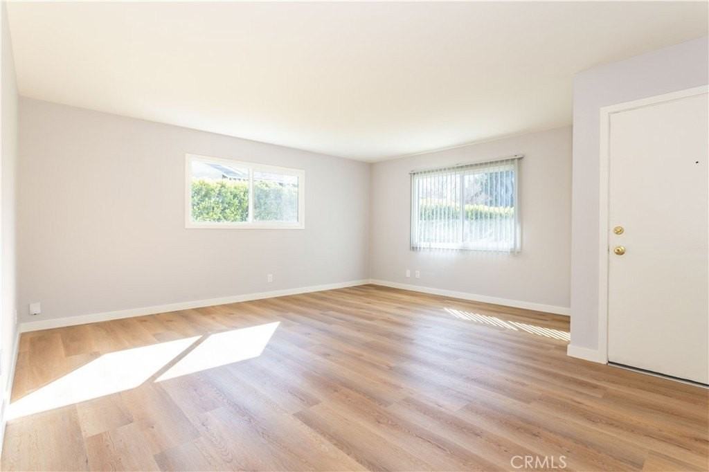 6552 Franrivers Ave - Photo 3 of 29