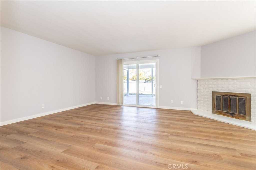 6552 Franrivers Ave - Photo 6 of 29