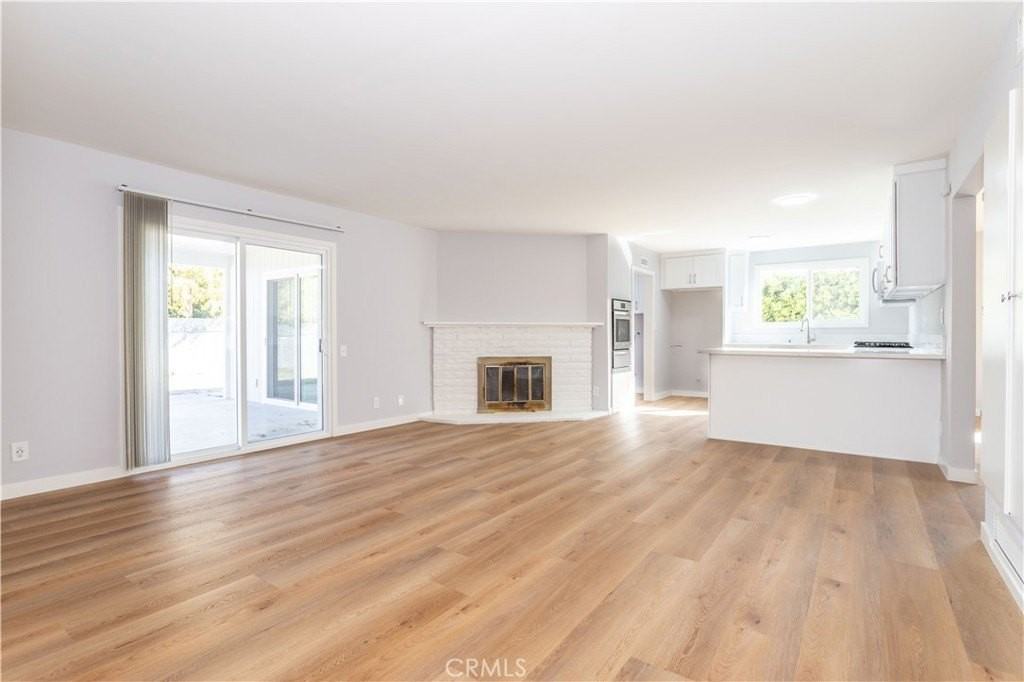 6552 Franrivers Ave - Photo 7 of 29