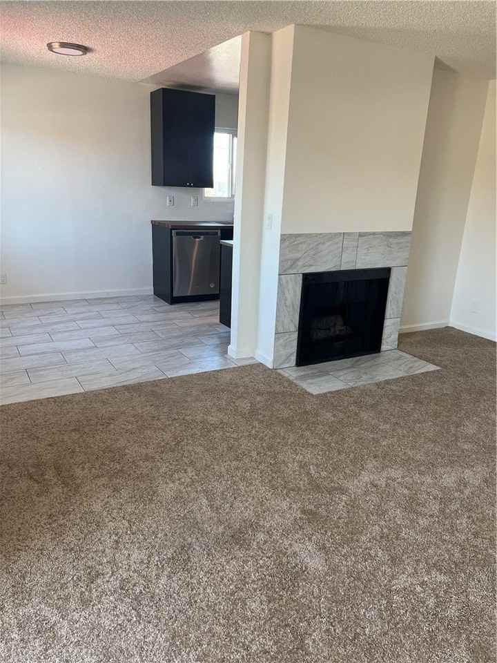 454 E Avenue Q3 #8 - Photo 4 of 22