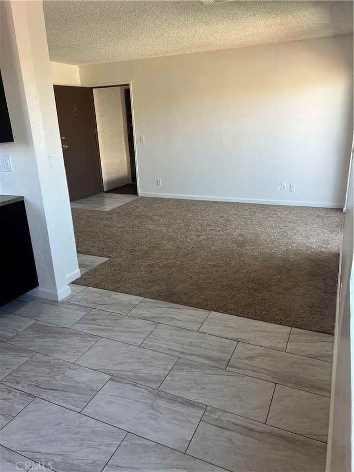 454 E Avenue Q3 #8 - Photo 5 of 22