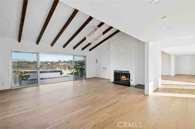 1958 Galaxy Dr - Photo 2 of 8