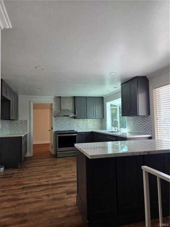 16055 Gallatin St - Photo 6 of 8