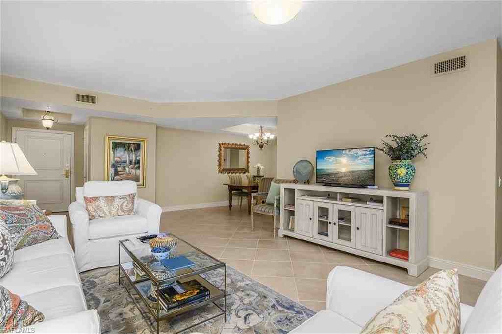 7225 Pelican Bay Blvd #204 - Photo 3 of 32
