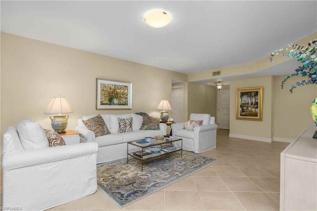 7225 Pelican Bay Blvd #204 - Photo 5 of 32