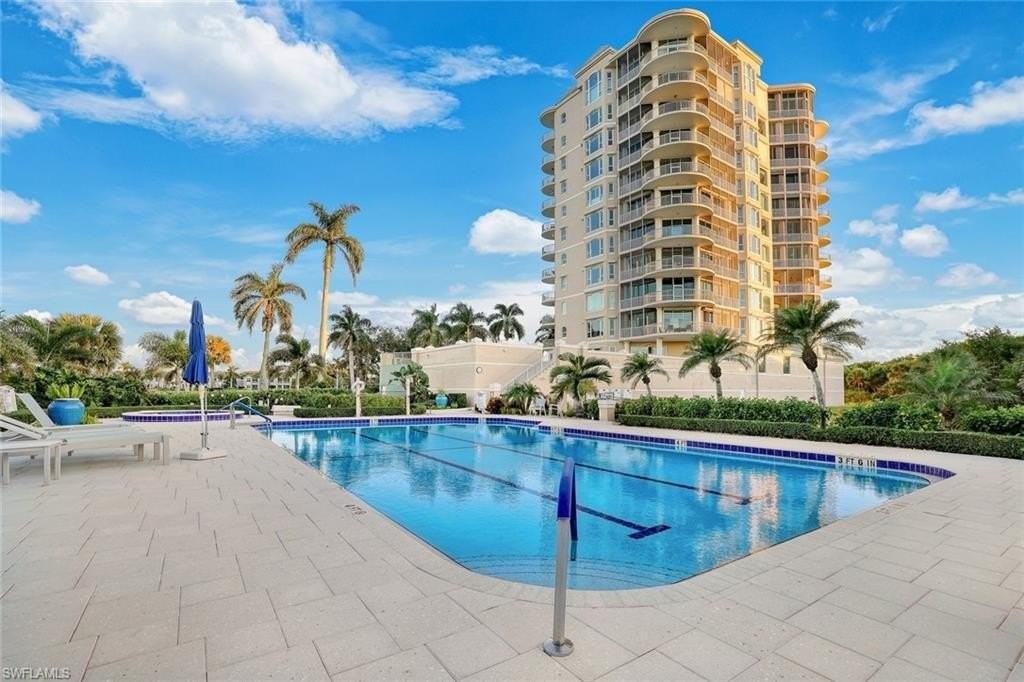 4811 Island Pond Ct #302 - Photo 2 of 17