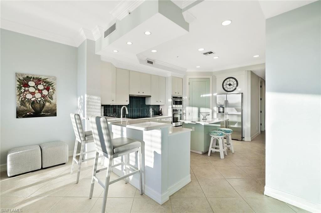 4811 Island Pond Ct #302 - Photo 5 of 17