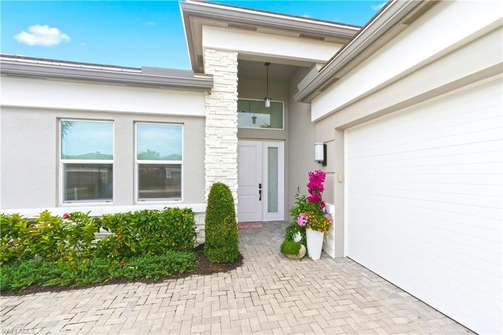 11899 Gardenia Ave - Photo 4 of 45