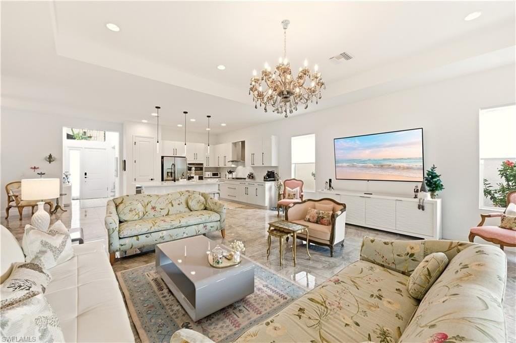 11899 Gardenia Ave - Photo 7 of 45